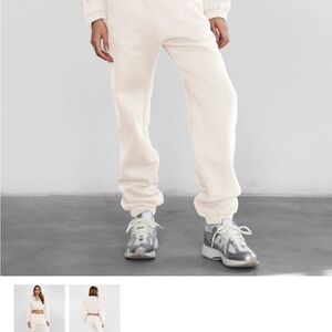 Women's Cream Jogger TicToc medium